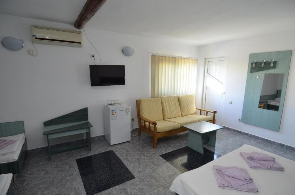 Hotel Vila Rara Costinesti Esterno foto
