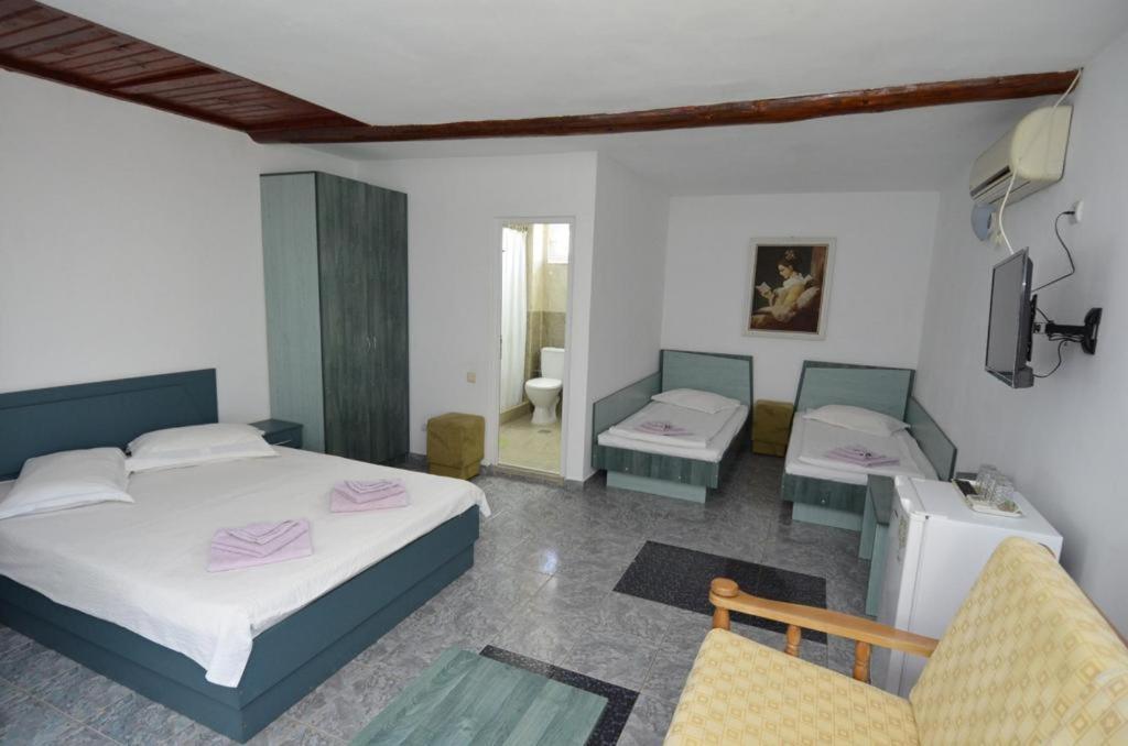 Hotel Vila Rara Costinesti Esterno foto