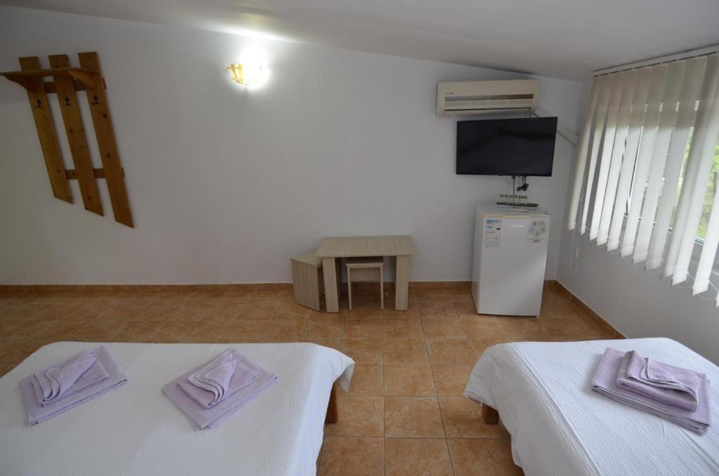 Hotel Vila Rara Costinesti Esterno foto