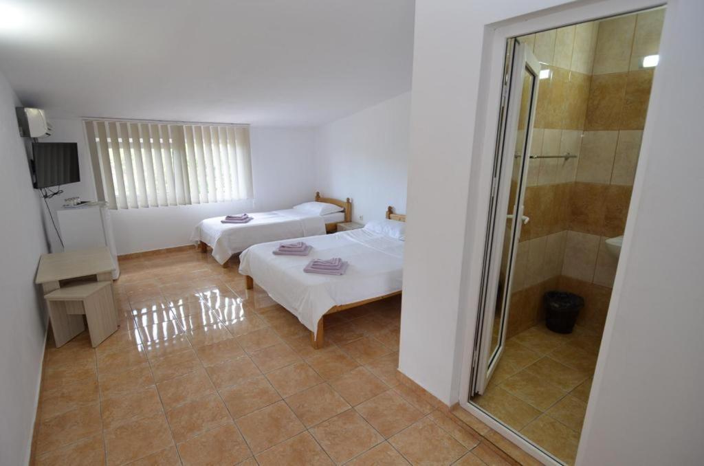 Hotel Vila Rara Costinesti Esterno foto